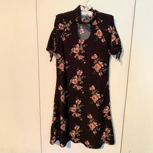 Cute 4 U Girls Black/Pink Floral Dress Size 7-8